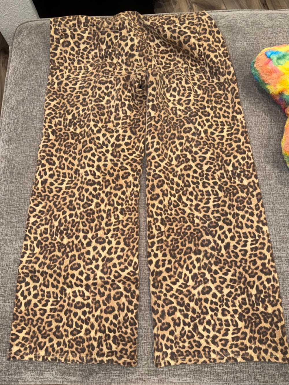 American Eagle Low Rise Cheetah Jeans - Picture 8 of 14